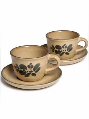 Pfaltzgraff Folk Art Tea Cups & Saucers Set of 2 Tan Blue Stoneware VTG 1980s